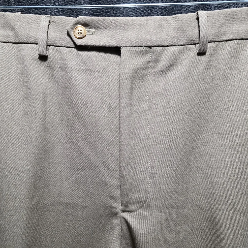 Lands' End Traditional Fit Men's Expandable Waist‎ 44x28.5 Quality Khakis Pants